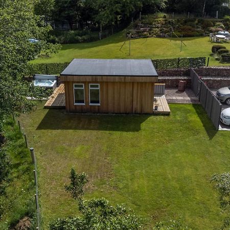 Allt Mor Rentals - Chalet With Hot Tub, And Studio Apartment No Hot Tub Roybridge Exteriér fotografie