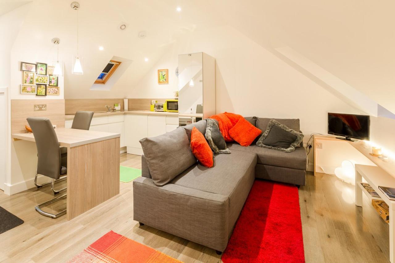 Allt Mor Rentals - Chalet With Hot Tub, And Studio Apartment No Hot Tub Roybridge Exteriér fotografie
